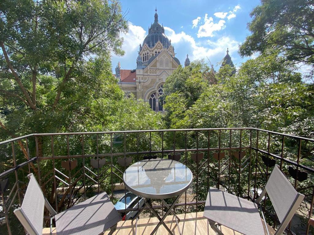 Synagoge View Loft Bestern Szeged Ngoại thất bức ảnh
